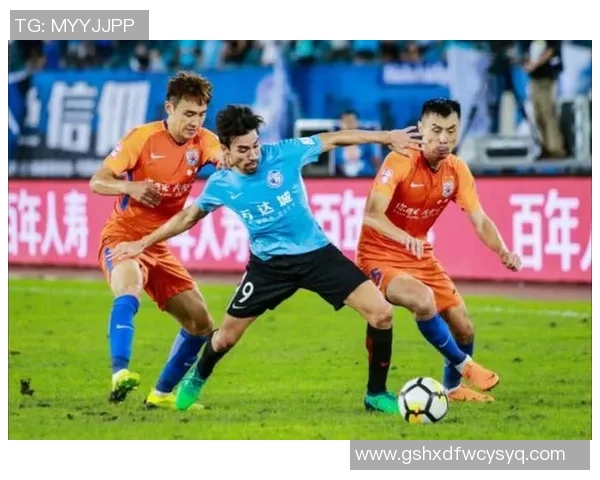 中超激战山东鲁能迎战大连一方精彩直播不容错过